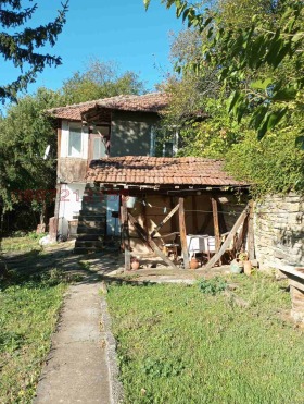Продава Къща, с. Горно Павликене