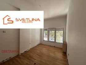 Обява Продава ФРИЗЬОРСКИ/КОЗМЕТИЧЕН САЛОН,град София, Център