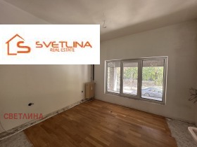 Обява Продава ФРИЗЬОРСКИ/КОЗМЕТИЧЕН САЛОН,град София, Център>