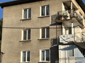 Обява Продава ЕТАЖ ОТ КЪЩА,град София, с. Владая