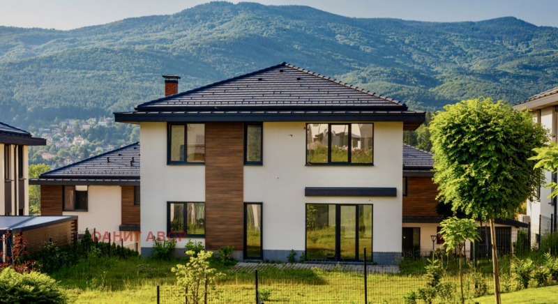 Продава КЪЩА, град София, с. Владая • 514990 € / 1007232.89 лв. • 49339310 1 — Holmes.bg Продава КЪЩА, град София, с. Владая • 514990 € / 1007232.89 лв. • 49339310 1