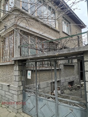 Продажба на къщи в град Сливен - изображение 3 
