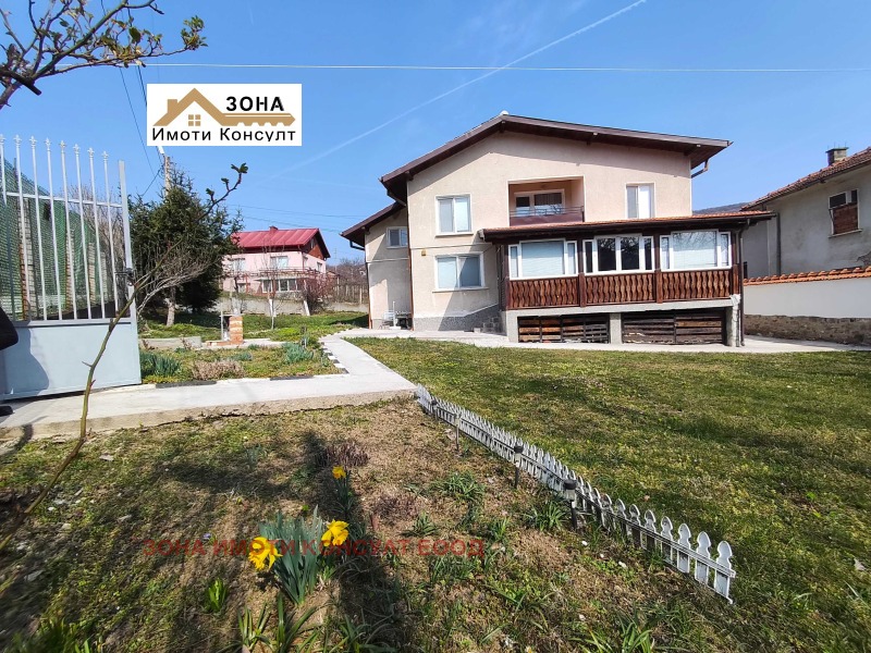 Продава КЪЩА, област Враца, с. Лютиброд • 180000 € / 352049.40 лв. • 69262266 1 — Holmes.bg Продава КЪЩА, област Враца, с. Лютиброд • 180000 € / 352049.40 лв. • 69262266 1