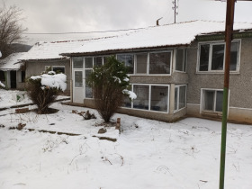 Продажба на имоти в с. Бериево, област Габрово - изображение 2 