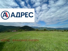 Продава Парцел, с. Типченица