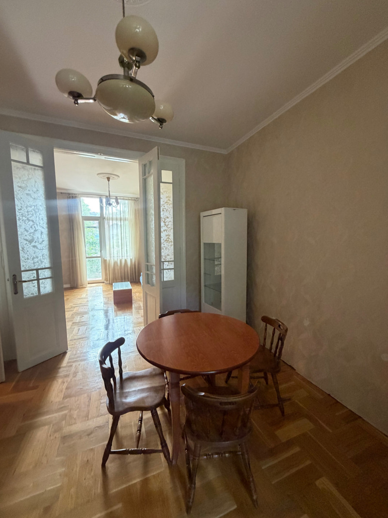 Продава 3-СТАЕН, град София, Център • 306998 € / 600435.90 лв. • 96487592 1 — Holmes.bg Продава 3-СТАЕН, град София, Център • 306998 € / 600435.90 лв. • 96487592 1