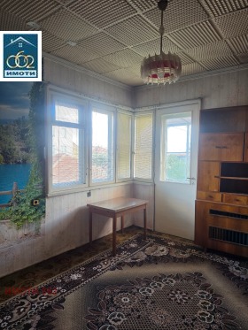 Продава Етаж от къща, гр. Горна Оряховица
