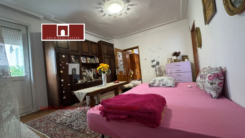 Продава 3-СТАЕН, област Стара Загора, гр. Казанлък • 156000 € / 305109.48 лв. • 94423137 1 — Holmes.bg Продава 3-СТАЕН, област Стара Загора, гр. Казанлък • 156000 € / 305109.48 лв. • 94423137 1