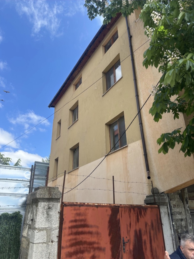 Продава КЪЩА, град София, Орландовци • 328000 € • 31212580 1 — Holmes.bg Продава КЪЩА, град София, Орландовци • 328000 € • 31212580 1