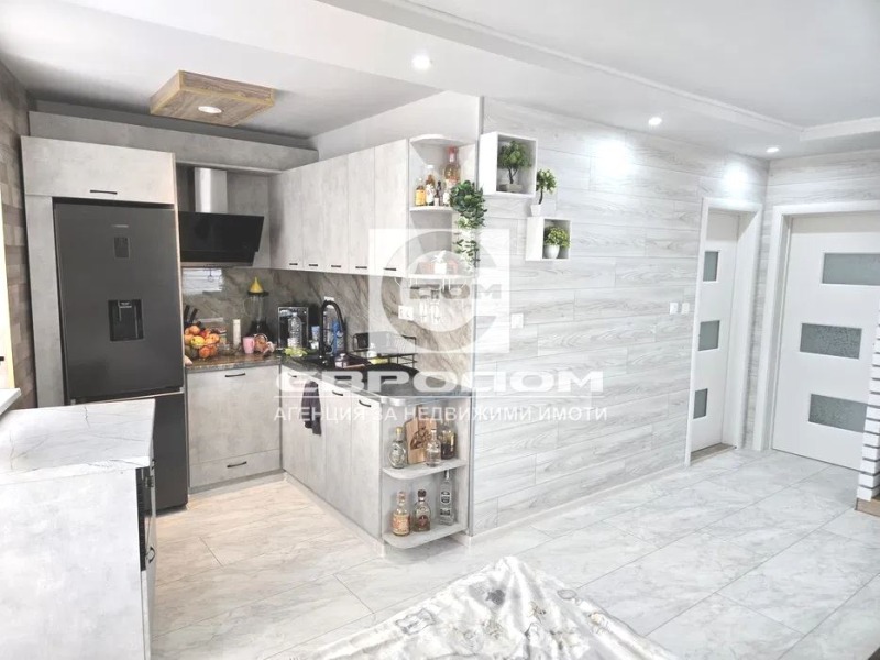 Продава 2-СТАЕН, град Стара Загора, Железник - център • 89900 € / 175829.12 лв. • 16689131 1 — Holmes.bg Продава 2-СТАЕН, град Стара Загора, Железник - център • 89900 € / 175829.12 лв. • 16689131 1