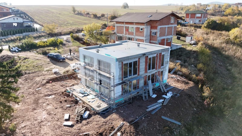 Продава КЪЩА, област София, с. Хераково • 337999 € / 661068.58 лв. • 55633476 1 — Holmes.bg Продава КЪЩА, област София, с. Хераково • 337999 € / 661068.58 лв. • 55633476 1