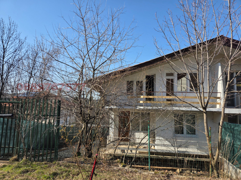 Продава КЪЩА, град София, Княжево • 275000 € / 537853.25 лв. • 28409002 1 — Holmes.bg Продава КЪЩА, град София, Княжево • 275000 € / 537853.25 лв. • 28409002 1