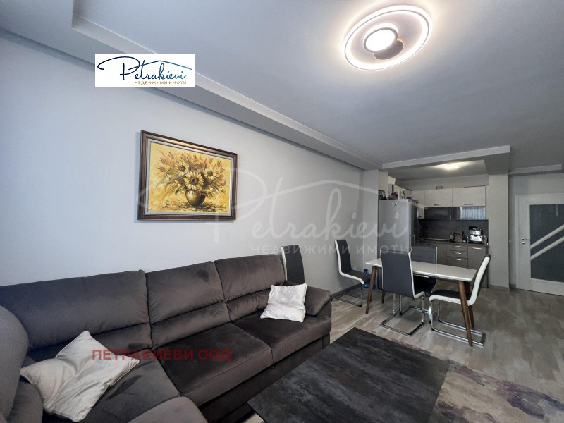 Продава 3-СТАЕН, град Бургас, Хоризонт • 208000 € / 406812.64 лв. • 36300136 1 — Holmes.bg Продава 3-СТАЕН, град Бургас, Хоризонт • 208000 € / 406812.64 лв. • 36300136 1