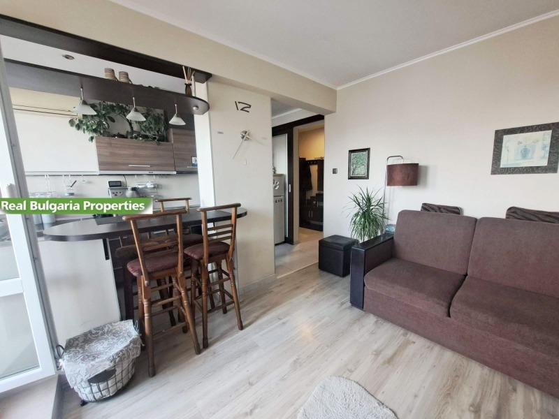 Продава 2-СТАЕН, град Русе, Широк център • 118000 € / 230787.94 лв. • 12779158 1 — Holmes.bg Продава 2-СТАЕН, град Русе, Широк център • 118000 € / 230787.94 лв. • 12779158 1