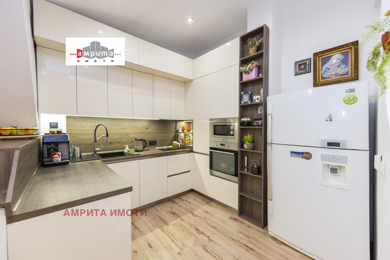 Продава 3-СТАЕН, град София, Борово • 350000 € / 684540.50 лв. • 98468984 1 — Holmes.bg Продава 3-СТАЕН, град София, Борово • 350000 € / 684540.50 лв. • 98468984 1