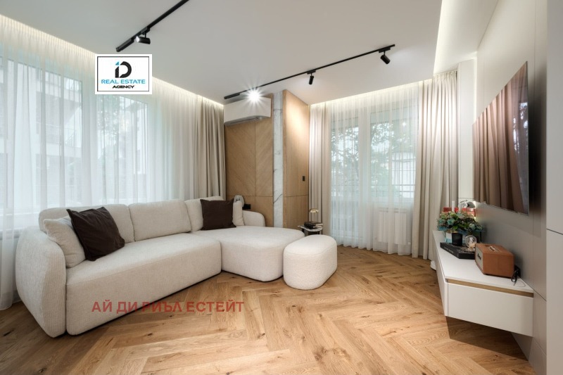 Продава 3-СТАЕН, град София, Витоша • 380000 € / 743215.40 лв. • 53848036 1 — Holmes.bg Продава 3-СТАЕН, град София, Витоша • 380000 € / 743215.40 лв. • 53848036 1