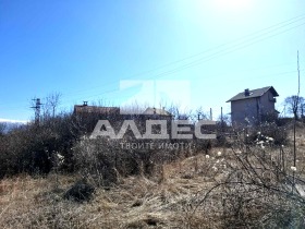 Обява Продава ПАРЦЕЛ,с. Кралев дол, област Перник