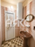 Продава КЪЩА, град София, Надежда 1 • 180000 € / 352049.40 лв. • 51047595 11 — Holmes.bg Продава КЪЩА, град София, Надежда 1 • 180000 € / 352049.40 лв. • 51047595 11