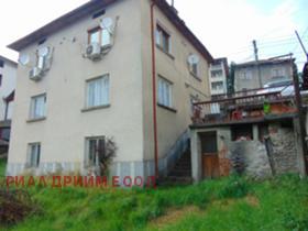 Продажба на етажи от къща в град Смолян - изображение 1 