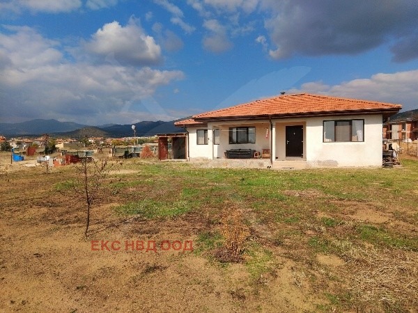 Продава КЪЩА, област Пловдив, гр. Хисаря • 188770 € / 369202.03 лв. • 31117979 1 — Holmes.bg Продава КЪЩА, област Пловдив, гр. Хисаря • 188770 € / 369202.03 лв. • 31117979 1