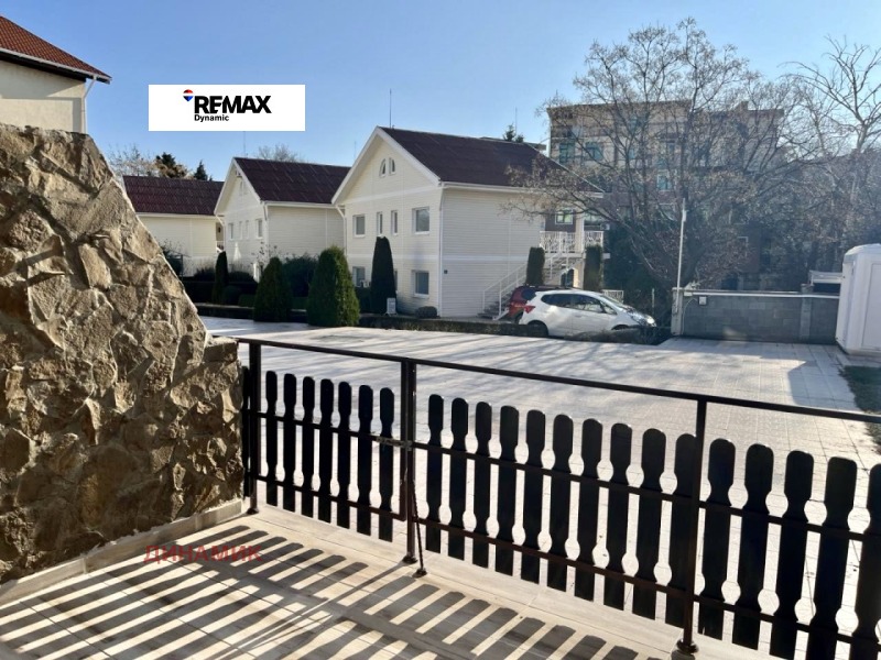 Продава 3-СТАЕН, област Бургас, с. Равда • 99000 € / 193627.17 лв. • 85180973 1 — Holmes.bg Продава 3-СТАЕН, област Бургас, с. Равда • 99000 € / 193627.17 лв. • 85180973 1