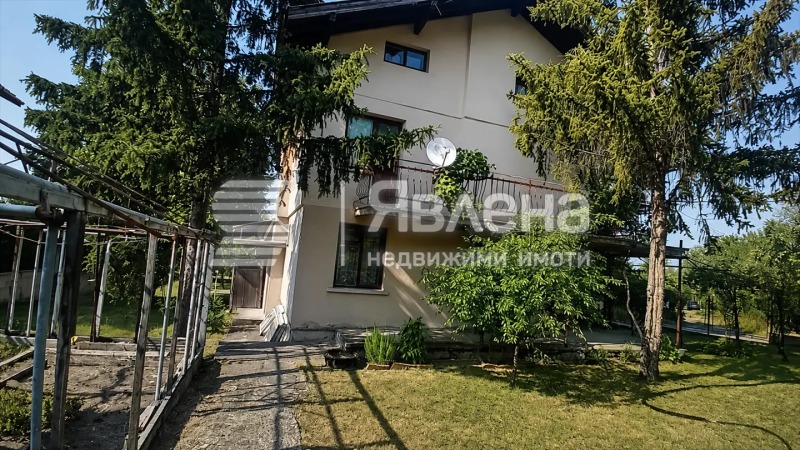 Продава КЪЩА, област Перник, гр. Радомир • 150000 € / 293374.50 лв. • 80027821 1 — Holmes.bg Продава КЪЩА, област Перник, гр. Радомир • 150000 € / 293374.50 лв. • 80027821 1