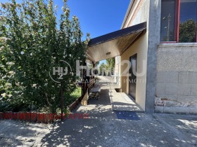 Продажба на имоти в с. Ягодово, област Пловдив - изображение 12 