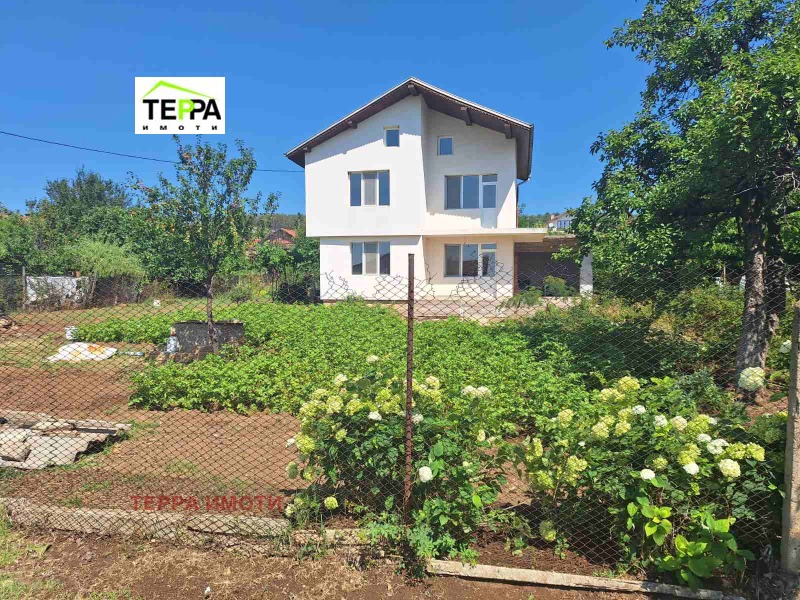 Продава КЪЩА, област Стара Загора, с. Богомилово • 175000 € / 342270.25 лв. • 55812776 1 — Holmes.bg Продава КЪЩА, област Стара Загора, с. Богомилово • 175000 € / 342270.25 лв. • 55812776 1