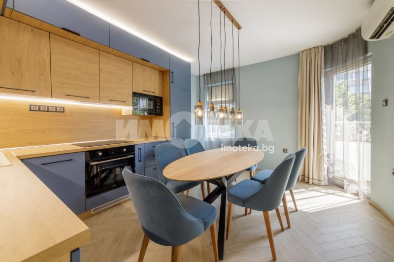 Продава МНОГОСТАЕН, град Варна, Център • 288500 € / 564256.95 лв. • 88857387 1 — Holmes.bg Продава МНОГОСТАЕН, град Варна, Център • 288500 € / 564256.95 лв. • 88857387 1