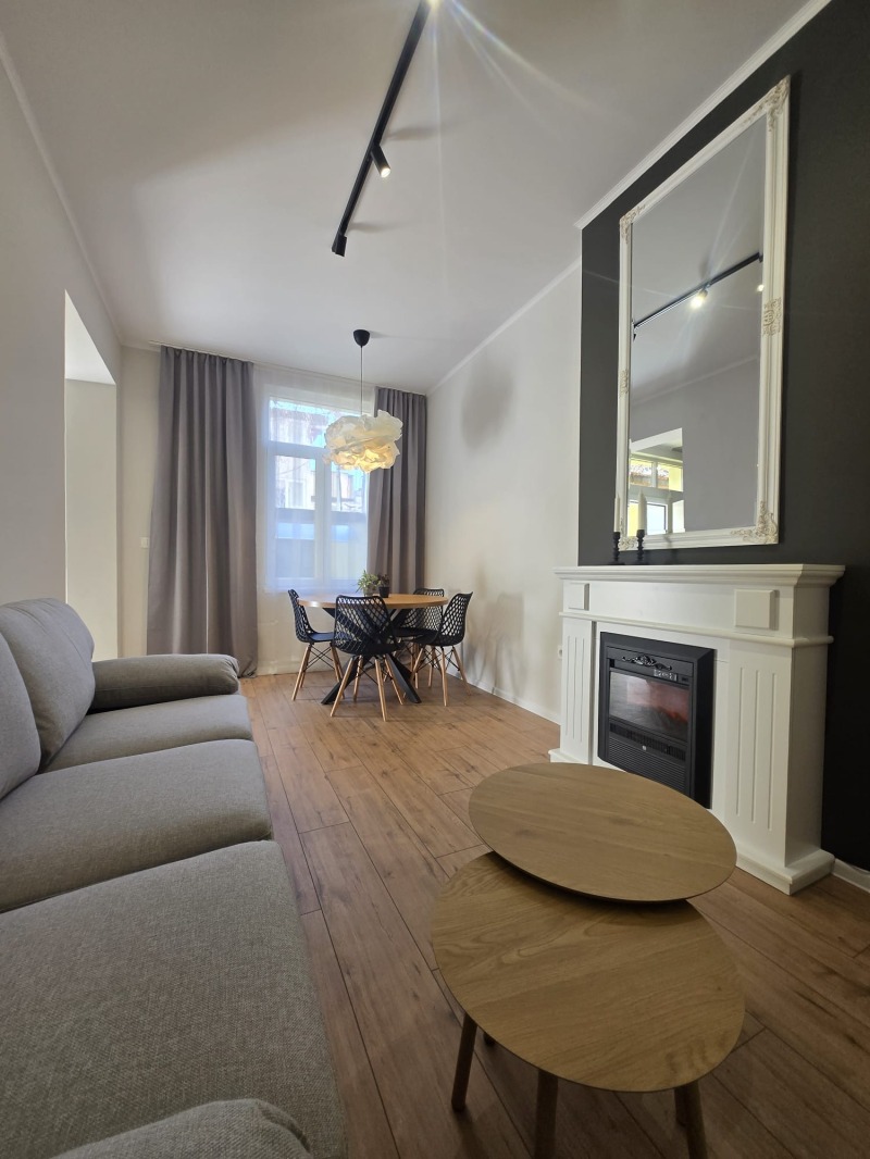 Продава 2-СТАЕН, град София, Център • 193500 € / 378453.10 лв. • 40645575 1 — Holmes.bg Продава 2-СТАЕН, град София, Център • 193500 € / 378453.10 лв. • 40645575 1