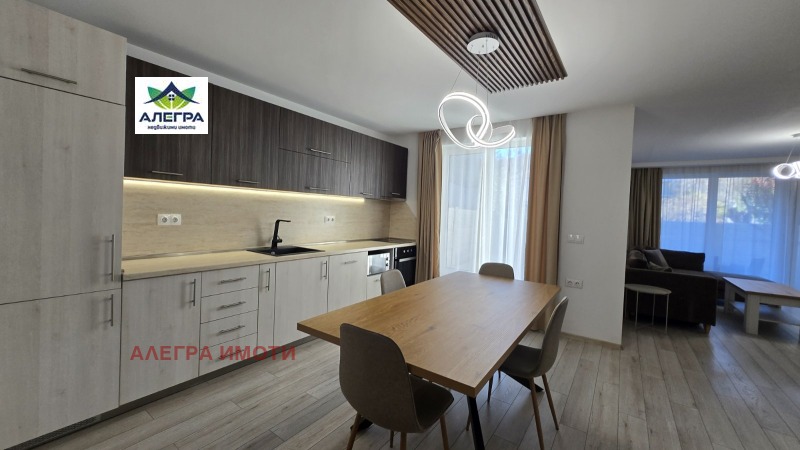 Продава КЪЩА, град Пазарджик, Център • 229000 € / 447885.07 лв. • 68029081 1 — Holmes.bg Продава КЪЩА, град Пазарджик, Център • 229000 € / 447885.07 лв. • 68029081 1