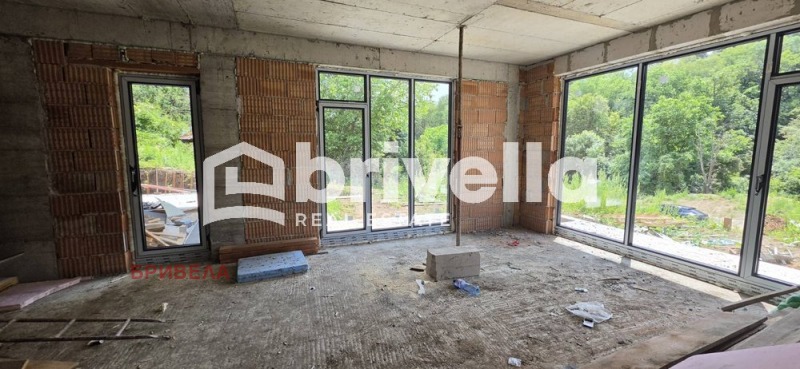 Продава КЪЩА, град София, Люлин 6 • 465000 € / 909460.95 лв. • 55558936 1 — Holmes.bg Продава КЪЩА, град София, Люлин 6 • 465000 € / 909460.95 лв. • 55558936 1