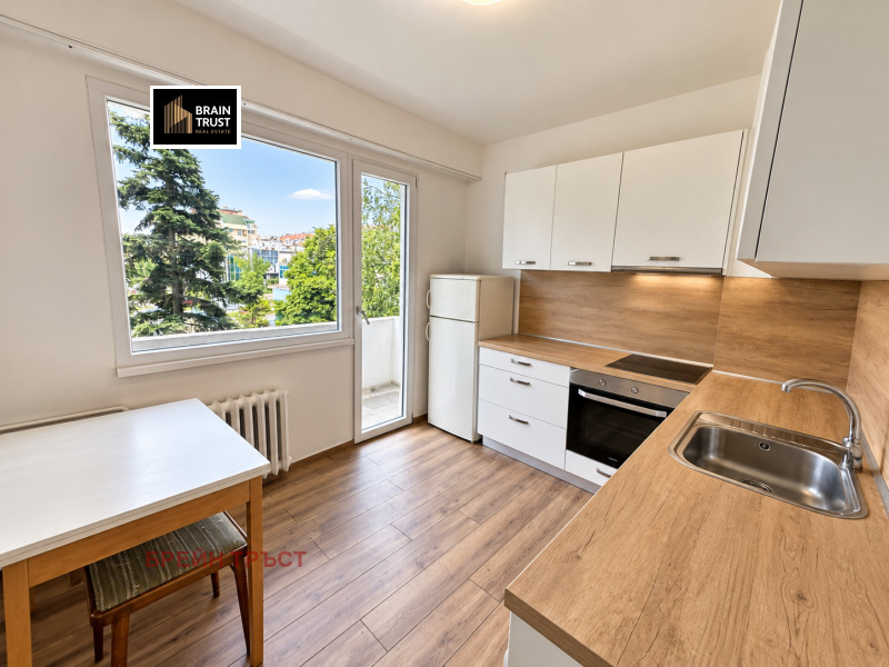 Продава 3-СТАЕН, град София, Младост 1 • 287000 € • 17617936 1 — Holmes.bg Продава 3-СТАЕН, град София, Младост 1 • 287000 € • 17617936 1