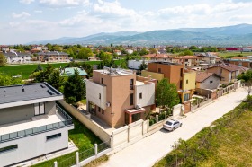 Продажба на къщи в град Пловдив - изображение 4 