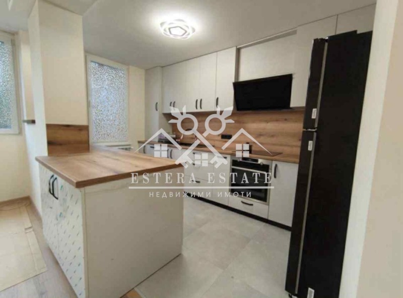 Продава 3-СТАЕН, град Шумен, Център • 190000 € / 371607.70 лв. • 54836910 1 — Holmes.bg Продава 3-СТАЕН, град Шумен, Център • 190000 € / 371607.70 лв. • 54836910 1