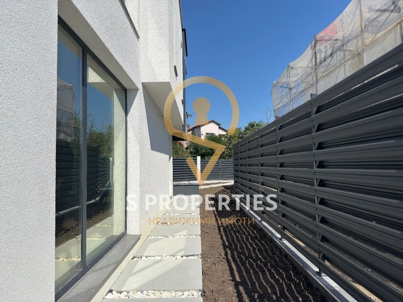 Продава КЪЩА, град Варна, м-т Пчелина • 395000 € • 89098645 1 — Holmes.bg Продава КЪЩА, град Варна, м-т Пчелина • 395000 € • 89098645 1