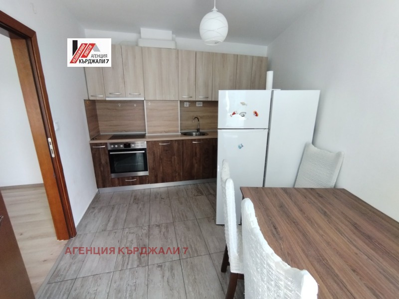 Продава 3-СТАЕН, град Кърджали, Възрожденци • 120000 € / 234699.60 лв. • 72562892 1 — Holmes.bg Продава 3-СТАЕН, град Кърджали, Възрожденци • 120000 € / 234699.60 лв. • 72562892 1