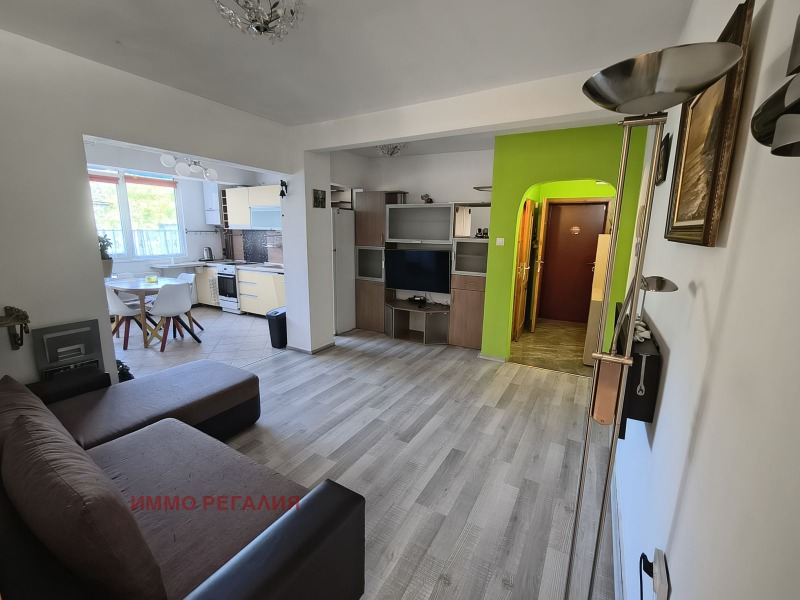 Продава 3-СТАЕН, град София, Бъкстон • 209000 € / 408768.47 лв. • 57507243 1 — Holmes.bg Продава 3-СТАЕН, град София, Бъкстон • 209000 € / 408768.47 лв. • 57507243 1