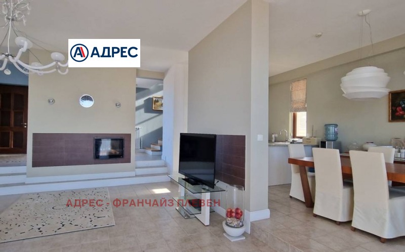 Продава КЪЩА, област Плевен, с. Гривица • 302500 € • 54979733 1 — Holmes.bg Продава КЪЩА, област Плевен, с. Гривица • 302500 € • 54979733 1