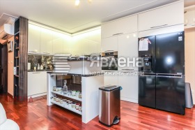 Обява Продава 4-СТАЕН,град София, Изток