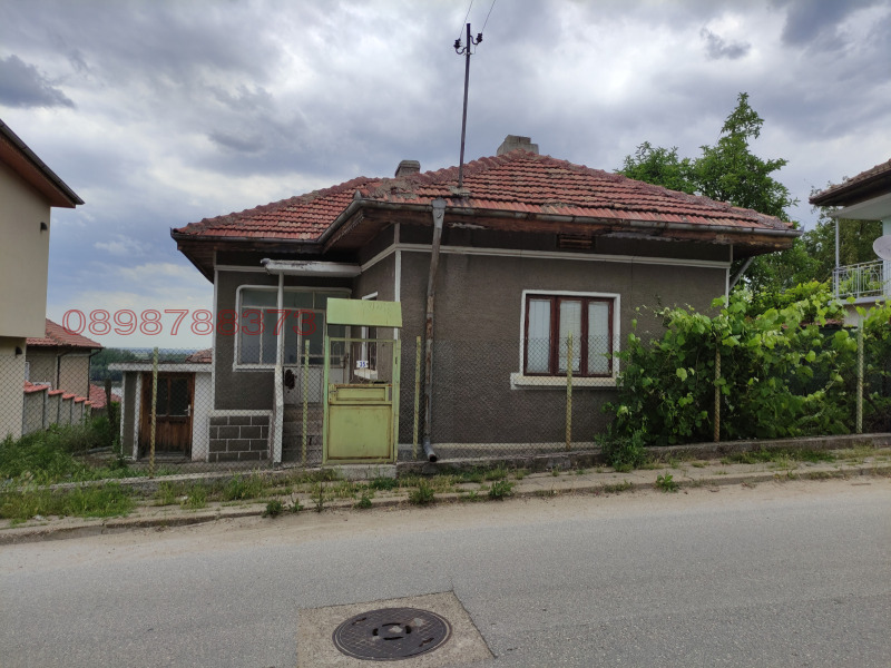Продава КЪЩА, област Силистра, гр. Тутракан • 40000 € • 33536604 1 — Holmes.bg Продава КЪЩА, област Силистра, гр. Тутракан • 40000 € • 33536604 1