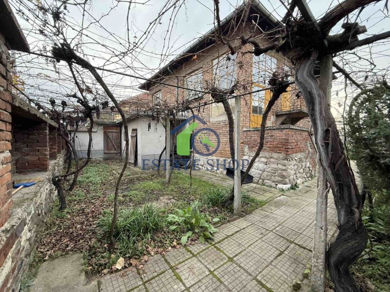 Продава КЪЩА, област Пловдив, с. Оризари • 135000 € / 264037.05 лв. • 93596331 1 — Holmes.bg Продава КЪЩА, област Пловдив, с. Оризари • 135000 € / 264037.05 лв. • 93596331 1