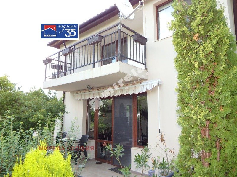 Продава КЪЩА, град София, с. Панчарево • 585000 € / 1144160.55 лв. • 61863269 1 — Holmes.bg Продава КЪЩА, град София, с. Панчарево • 585000 € / 1144160.55 лв. • 61863269 1