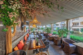 ЗАВЕДЕНИЕ, 250 m2 - Holmes.bg ЗАВЕДЕНИЕ, 250 m2