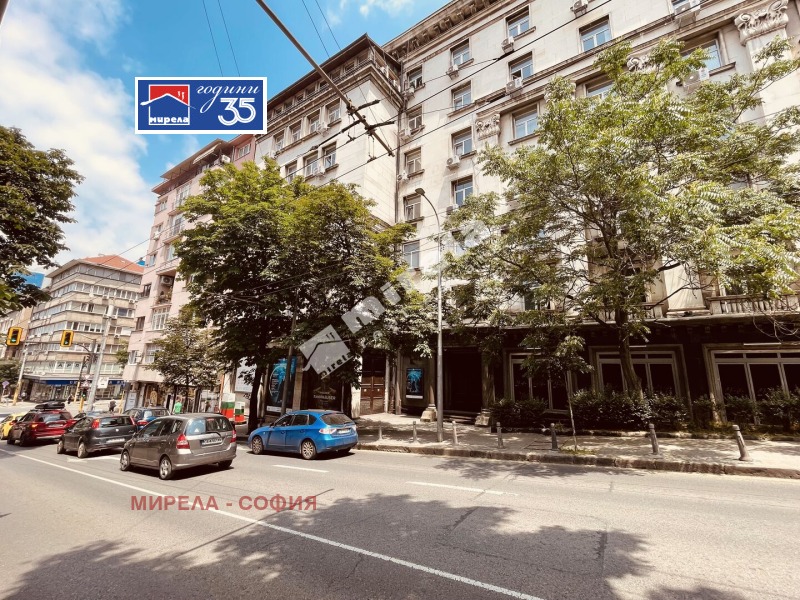 Продава 3-СТАЕН, град София, Център • 379000 € / 741259.57 лв. • 36651049 1 — Holmes.bg Продава 3-СТАЕН, град София, Център • 379000 € / 741259.57 лв. • 36651049 1