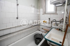 Продава ЕТАЖ ОТ КЪЩА | Imot.bg — малка снимка 3