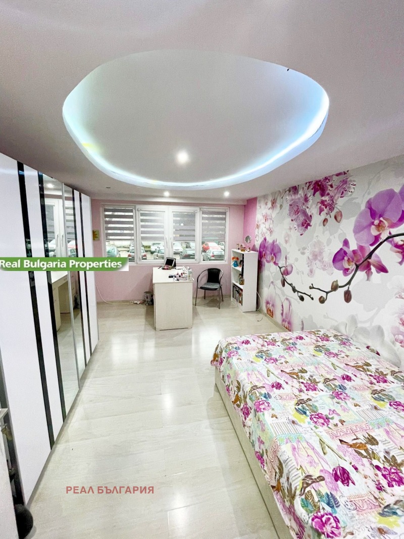 Продава 4-СТАЕН, град Русе, Родина 2 • 129000 € / 252302.07 лв. • 33658631 1 — Holmes.bg Продава 4-СТАЕН, град Русе, Родина 2 • 129000 € / 252302.07 лв. • 33658631 1