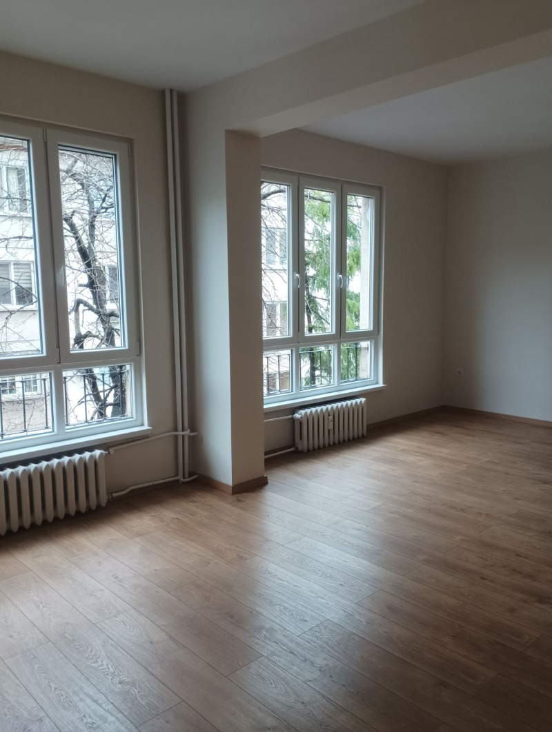 Продава 3-СТАЕН, град София, Оборище • 390000 € / 762773.70 лв. • 21020235 1 — Holmes.bg Продава 3-СТАЕН, град София, Оборище • 390000 € / 762773.70 лв. • 21020235 1