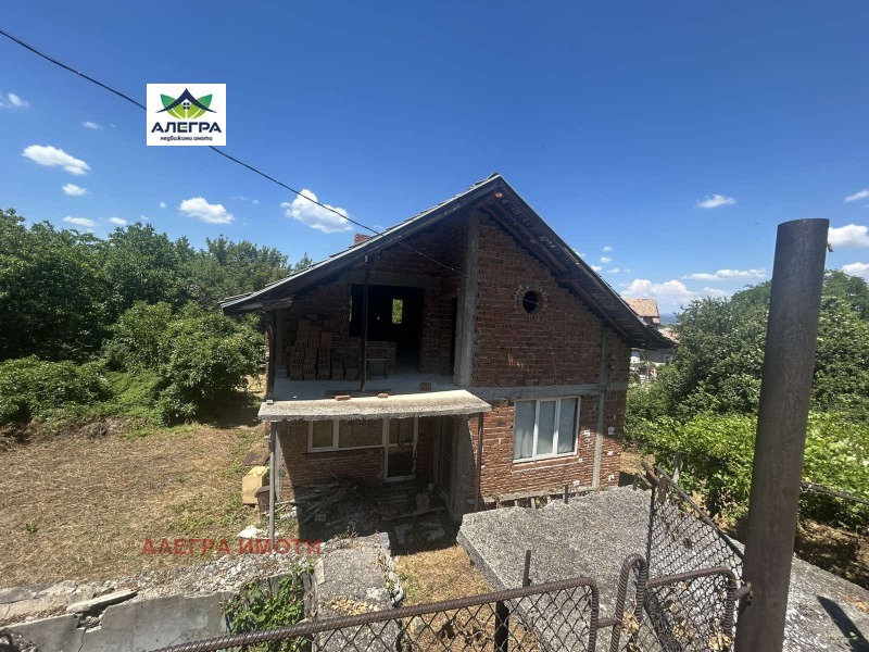 Продава КЪЩА, област Пазарджик, гр. Белово • 47000 € / 91924.01 лв. • 82329432 1 — Holmes.bg Продава КЪЩА, област Пазарджик, гр. Белово • 47000 € / 91924.01 лв. • 82329432 1