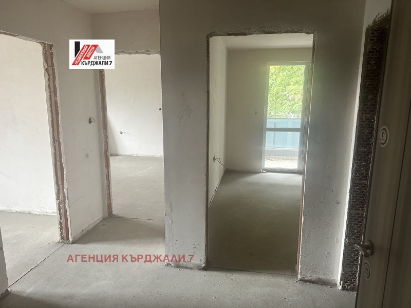 Продава 3-СТАЕН, град Кърджали, Център • 117120 € / 229066.81 лв. • 36979213 1 — Holmes.bg Продава 3-СТАЕН, град Кърджали, Център • 117120 € / 229066.81 лв. • 36979213 1